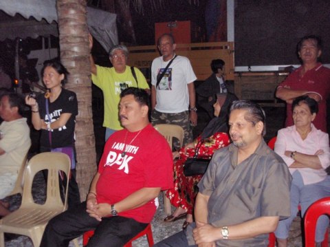 Some of the Barisan Rakyat team listening intently